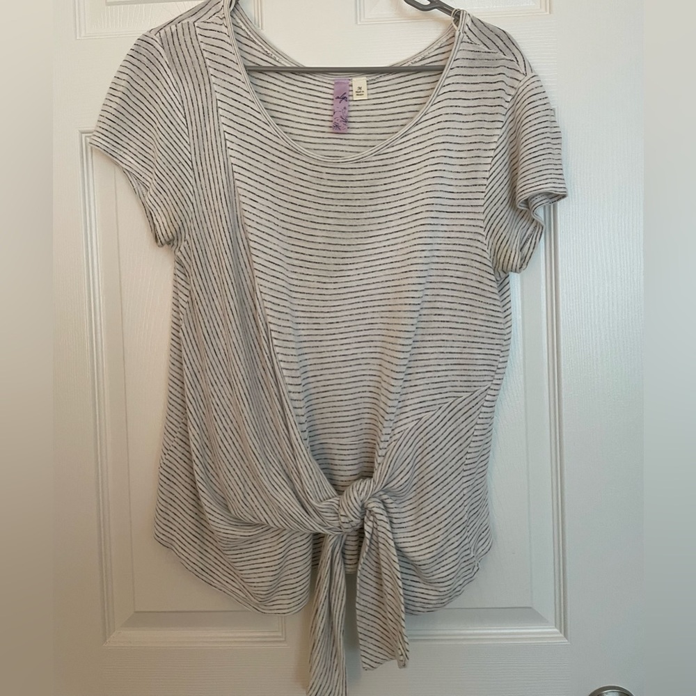 Knotted Top